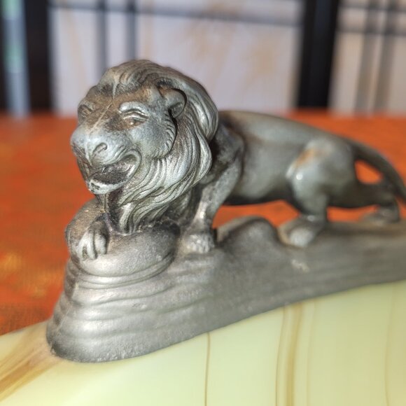 1930s Houze Akro Agate Slag Glass UV Radium Glow Art Deco Brass Lion Ashtray - Picture 5 of 8